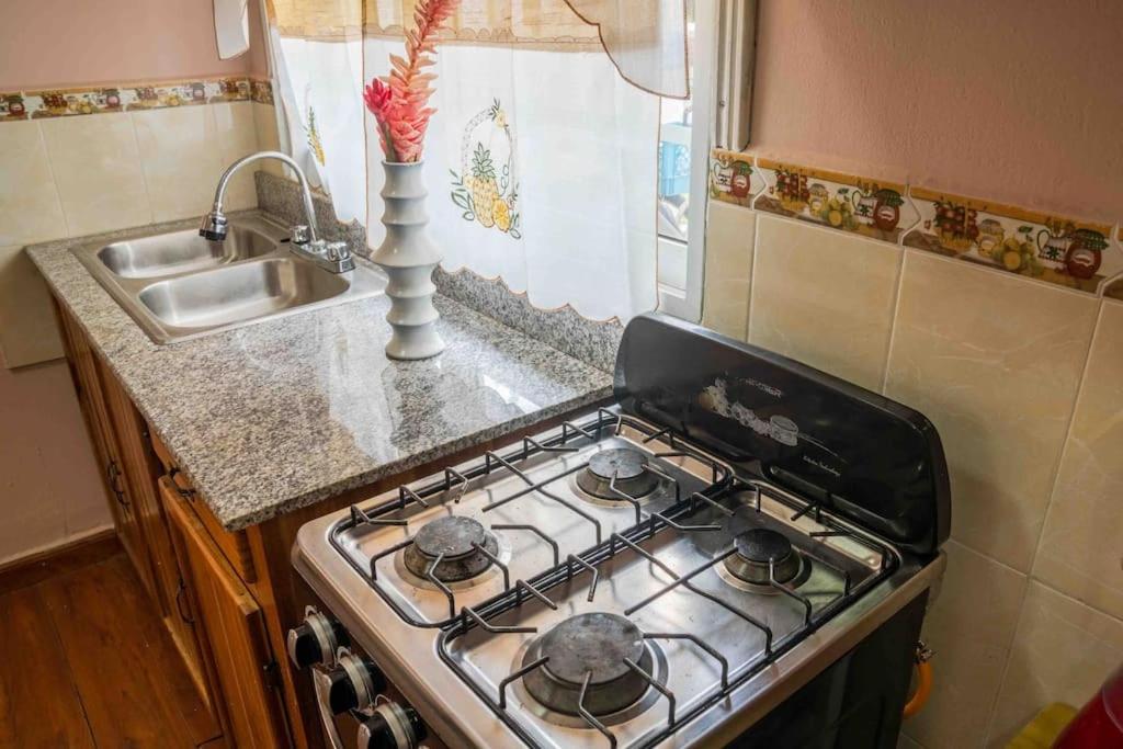 Caribbean Villages Aparments โบกัสทาวน์ ภายนอก รูปภาพ